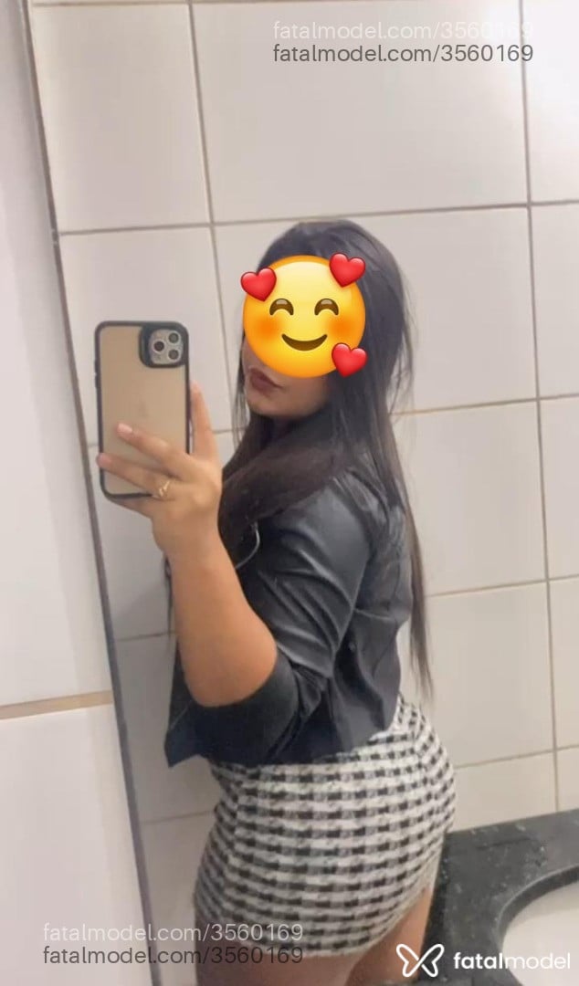 Acompanhante mulher com cabelo castanho de olhos castanhos - Anna Souza