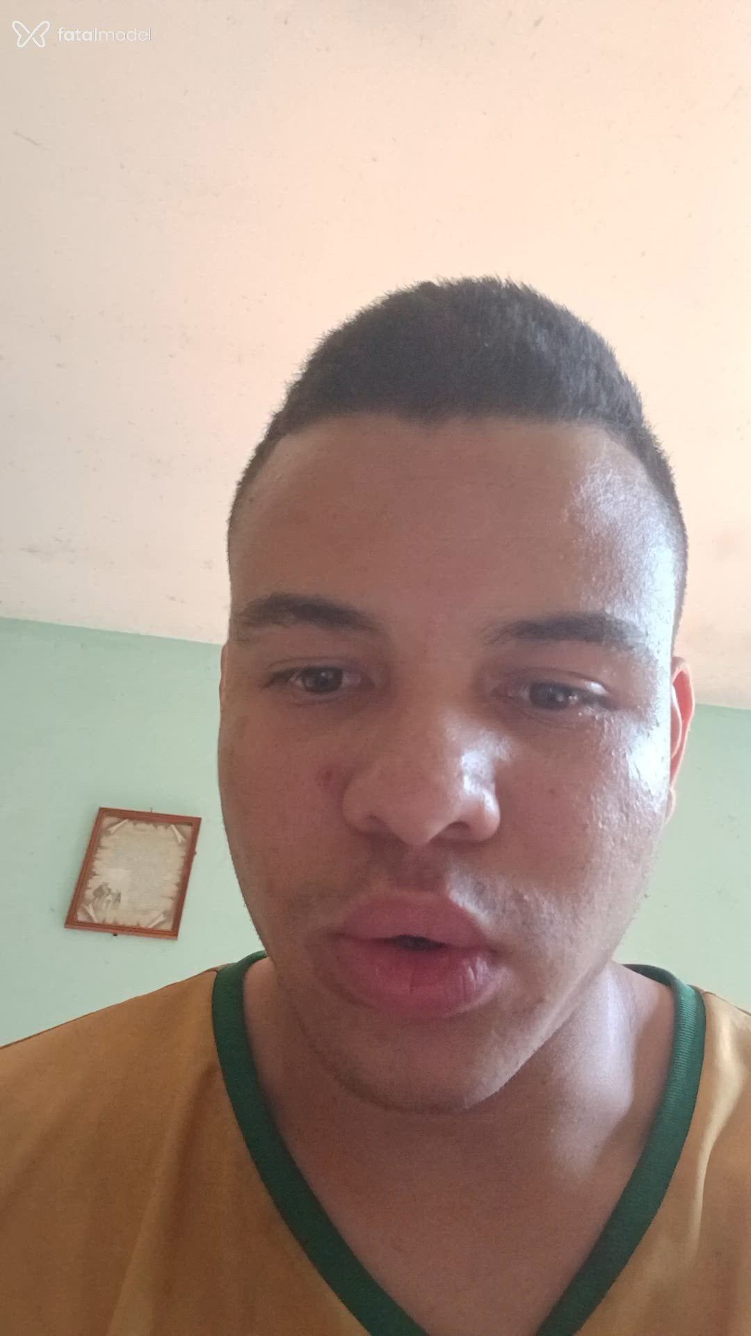 Acompanhante homem trans loira (o) de olhos cinza - Davi Ferreira