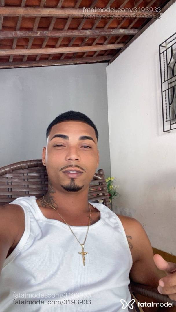 Acompanhante homem morena (o) de olhos castanhos em São Paulo - Lucas