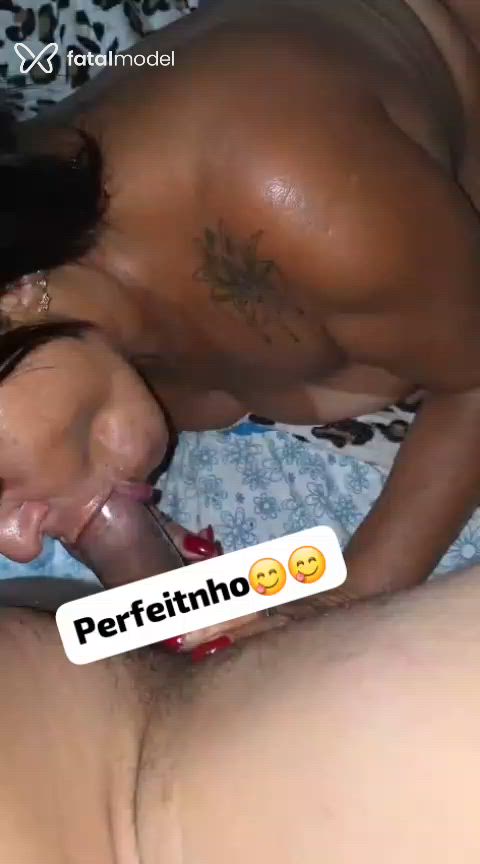 Acompanhante mulher com cabelo castanho de olhos castanhos - Pantera