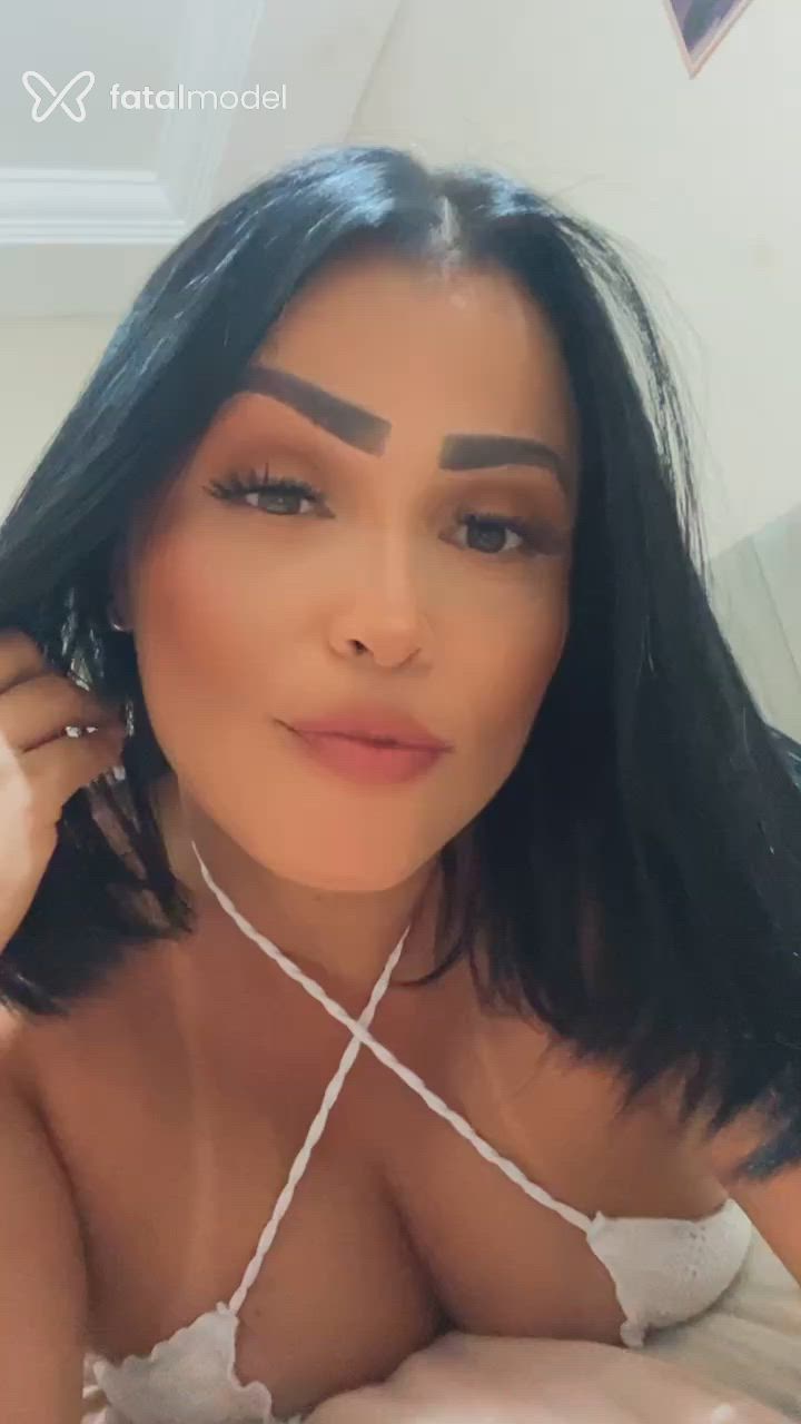 Acompanhante mulher morena (o) de olhos castanhos - Manu