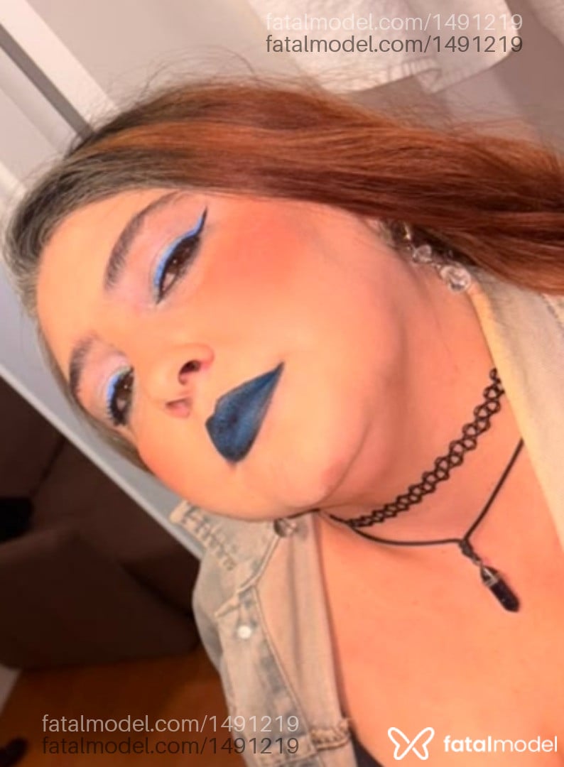 Acompanhante mulher ruiva (o) de olhos mel - Gaby Gonzallez