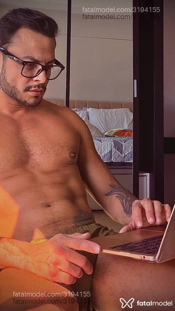 Acompanhante homem morena (o) de olhos castanhos - Fabioxl