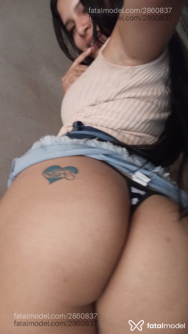 Acompanhante mulher morena (o) de olhos castanhos - Valéria