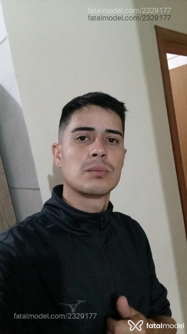 Acompanhante homem morena (o) de olhos pretos - Joao