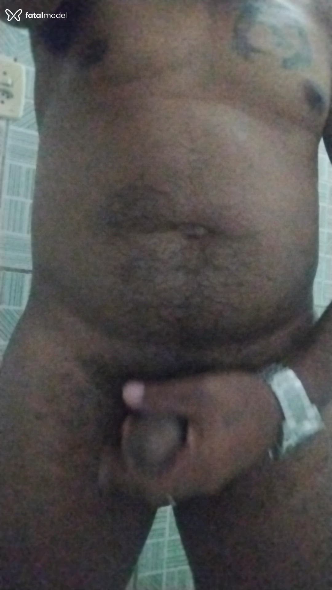 Acompanhante homem morena (o) de olhos castanhos - Adailton