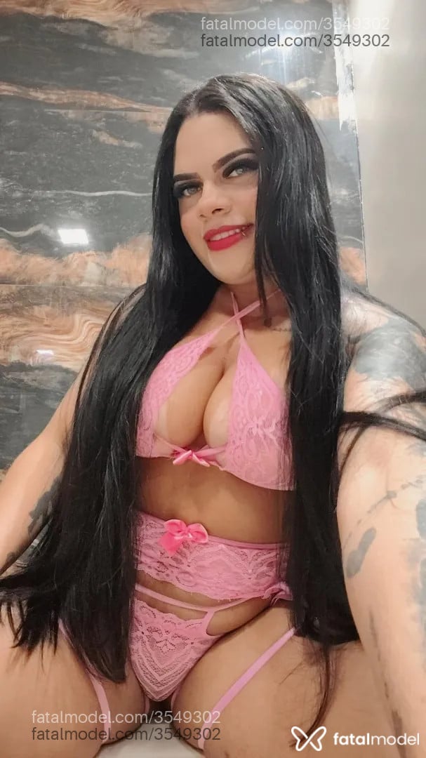 Acompanhante mulher morena (o) de olhos verdes - Ketyla