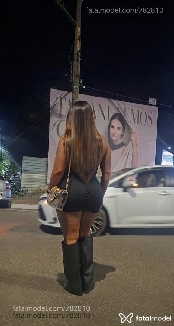 Acompanhante mulher com cabelo castanho de olhos castanhos - Penelope Liz