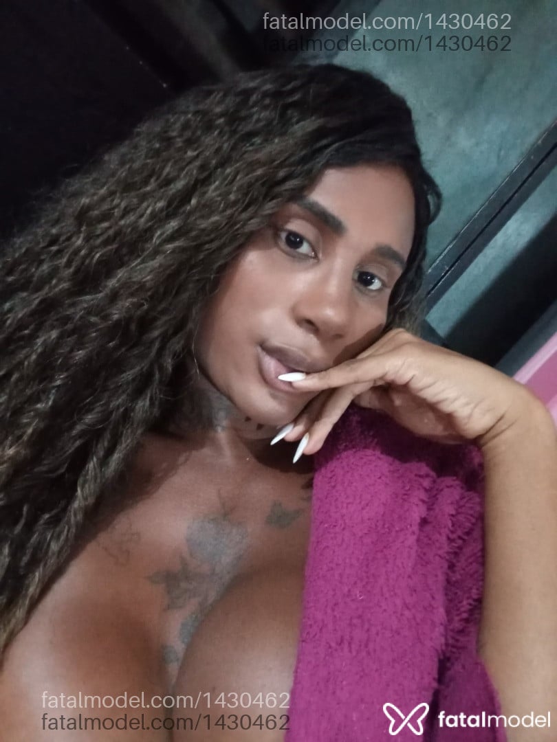 Acompanhante mulher trans morena (o) de olhos castanhos - NATY LEITE