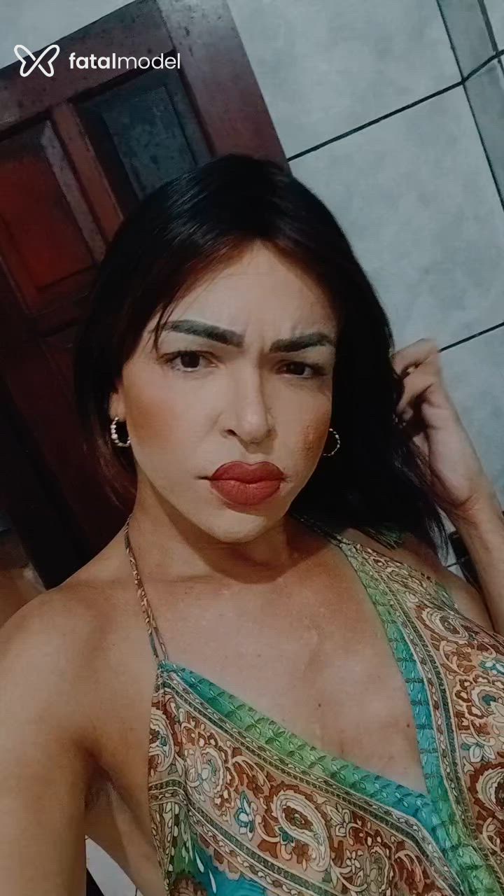 Acompanhante mulher trans loira (o) de olhos castanhos - Tiffany Acompanhante mulher trans loira (o) de olhos castanhos - Tiffany