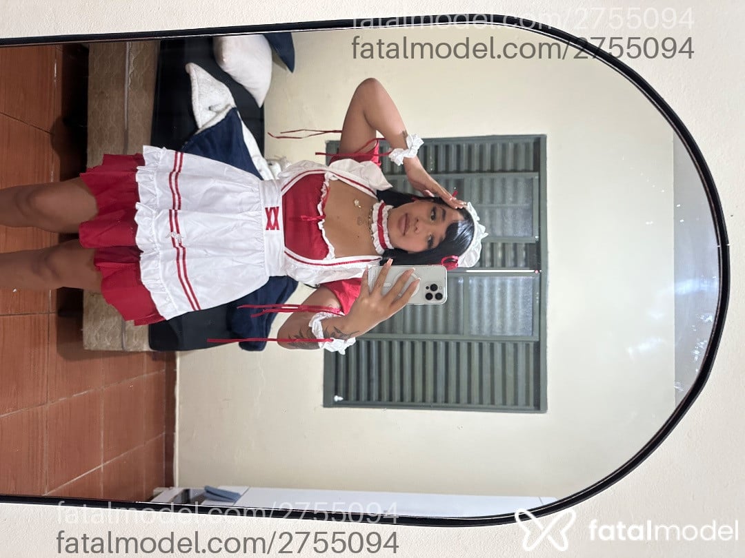 Acompanhante mulher morena (o) de olhos castanhos - Larissa