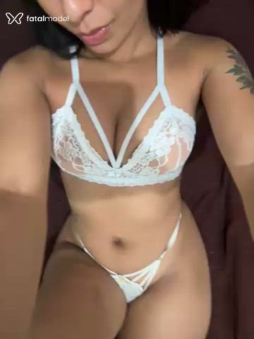 Acompanhante mulher morena (o) de olhos castanhos - Fernanda