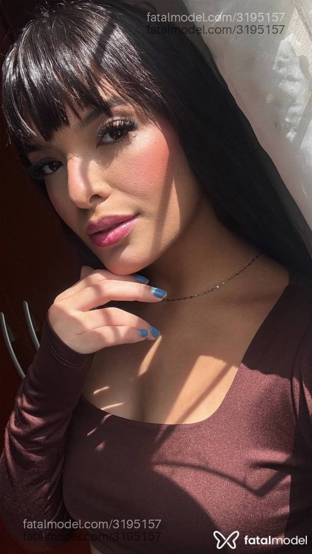 Acompanhante mulher morena (o) de olhos pretos em São Lourenço - Laíis