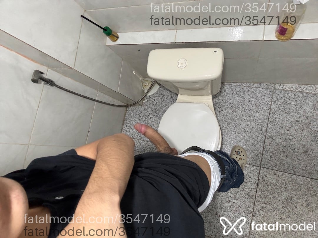Acompanhante homem morena (o) de olhos castanhos - Lorenzo