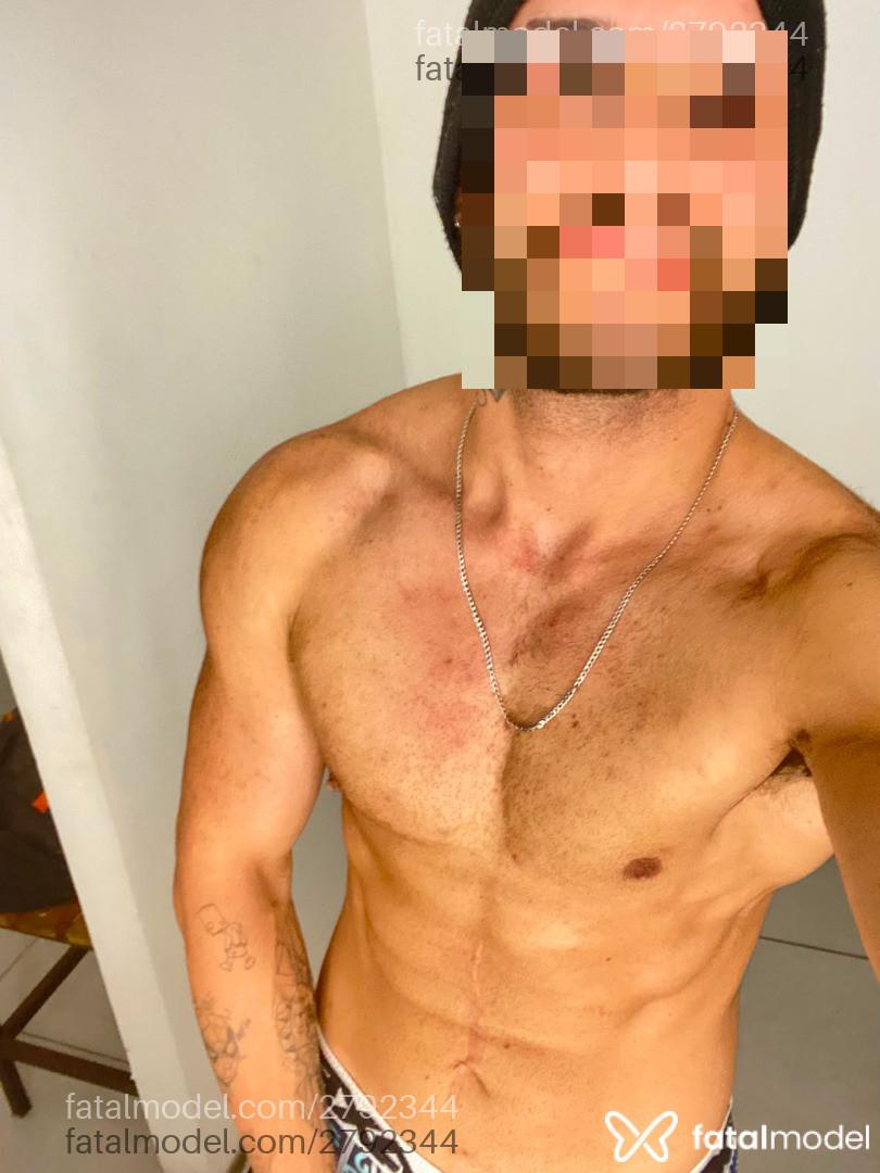 Acompanhante homem morena (o) de olhos castanhos - Diego