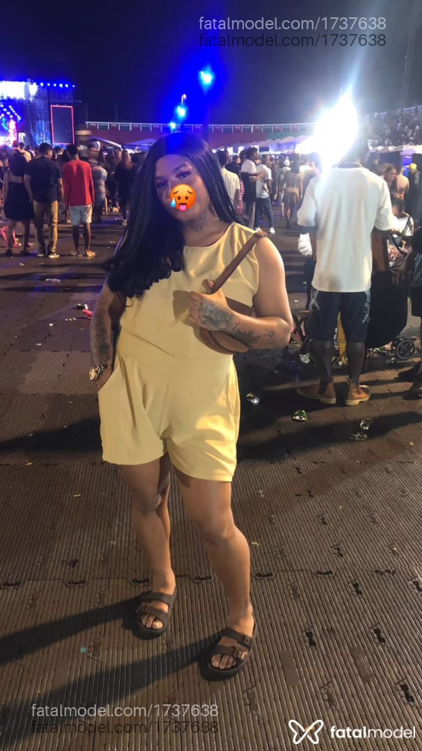 Acompanhante mulher trans morena (o) de olhos castanhos - Indiatrans