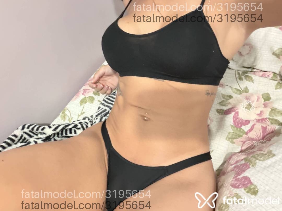 Acompanhante mulher morena (o) de olhos mel - Ysis Couto