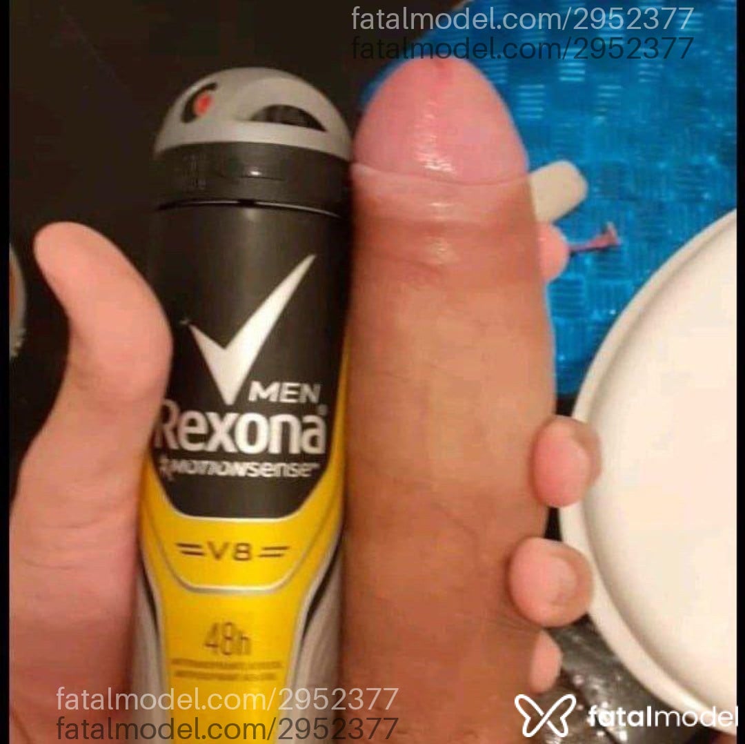 Acompanhante homem com cabelo castanho de olhos verdes - Rylek Acompanhante homem com cabelo castanho de olhos verdes - Rylek