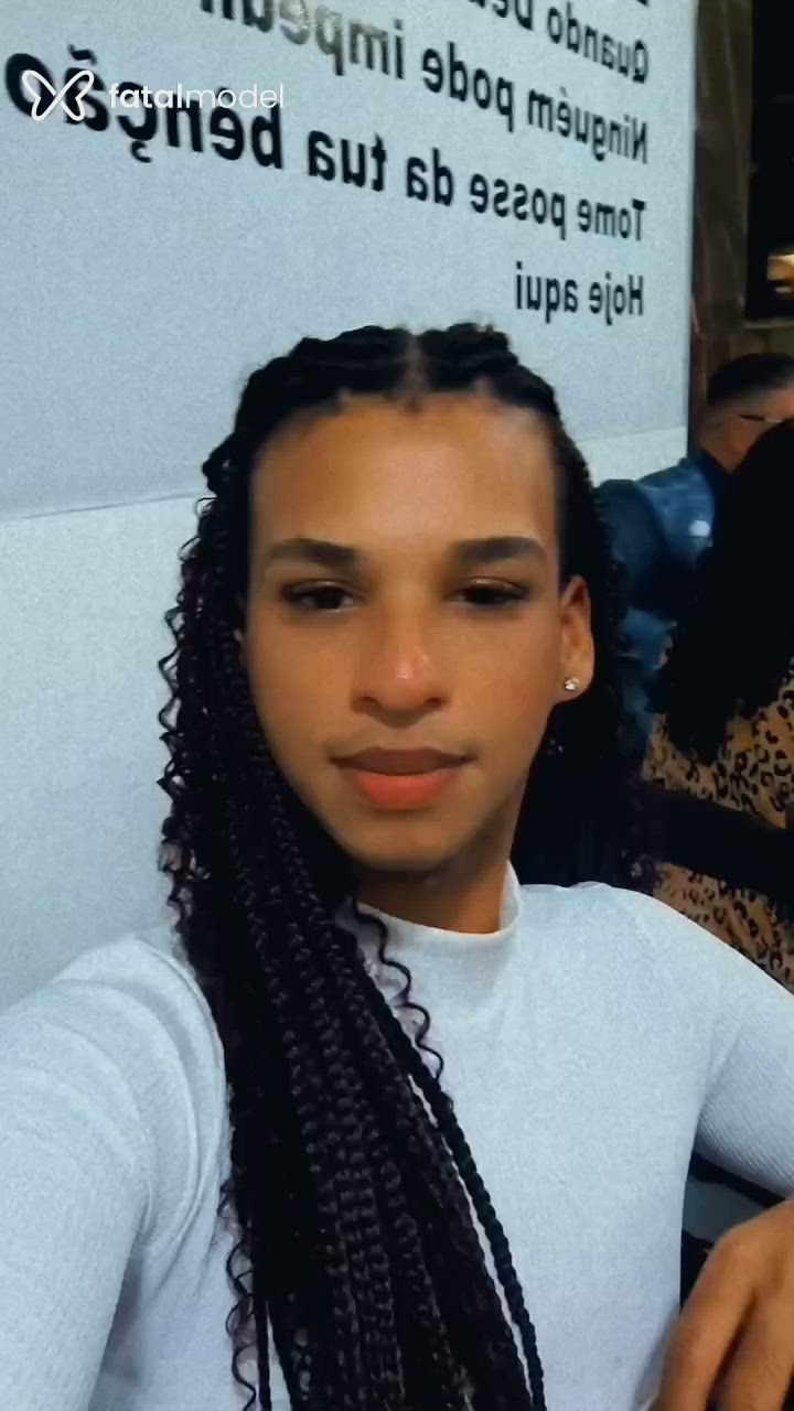 Acompanhante mulher trans morena (o) de olhos castanhos - Tamara Oliver