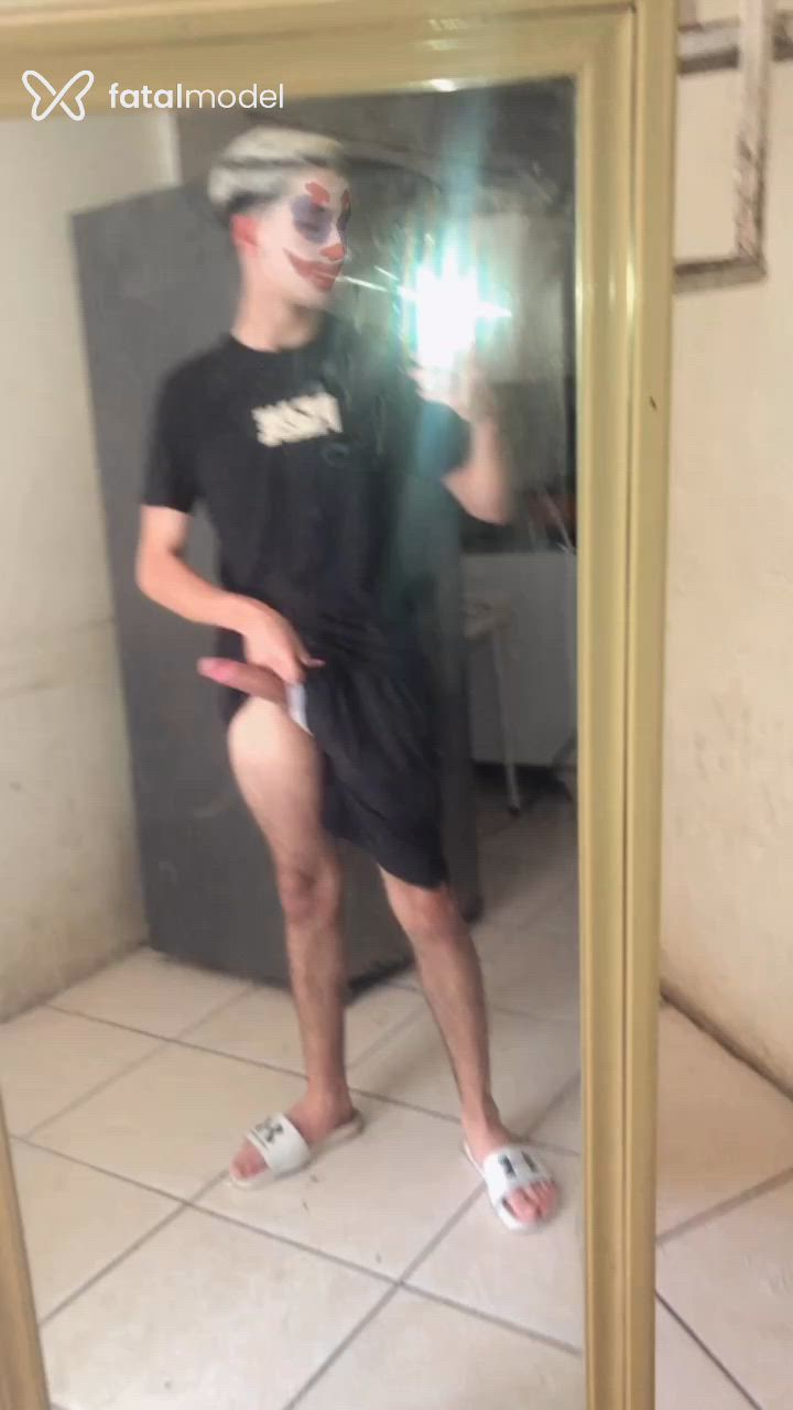 Acompanhante homem com cabelo castanho de olhos verdes - Rylek Acompanhante homem com cabelo castanho de olhos verdes - Rylek