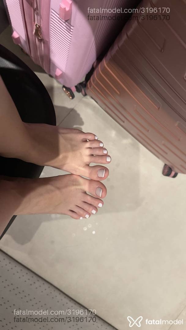 Acompanhante mulher com cabelo castanho de olhos castanhos - Clara