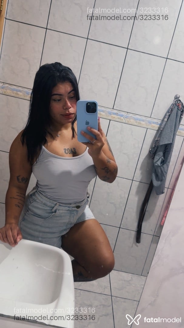 Acompanhante mulher morena (o) de olhos castanhos - Angel