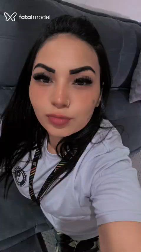 Acompanhante mulher morena (o) de olhos pretos - Tifany Acompanhante mulher morena (o) de olhos pretos - Tifany