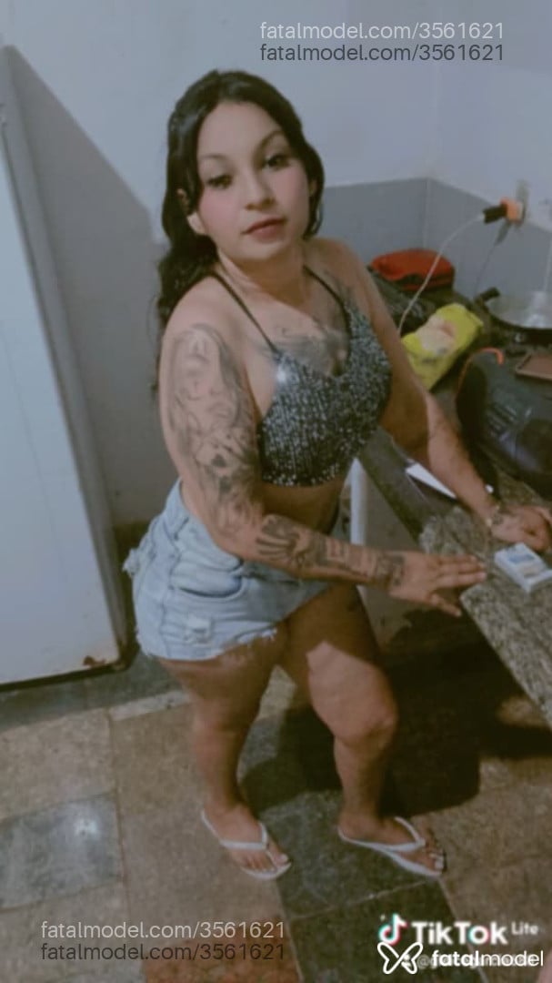 Acompanhante mulher morena (o) de olhos pretos - Tifany Acompanhante mulher morena (o) de olhos pretos - Tifany