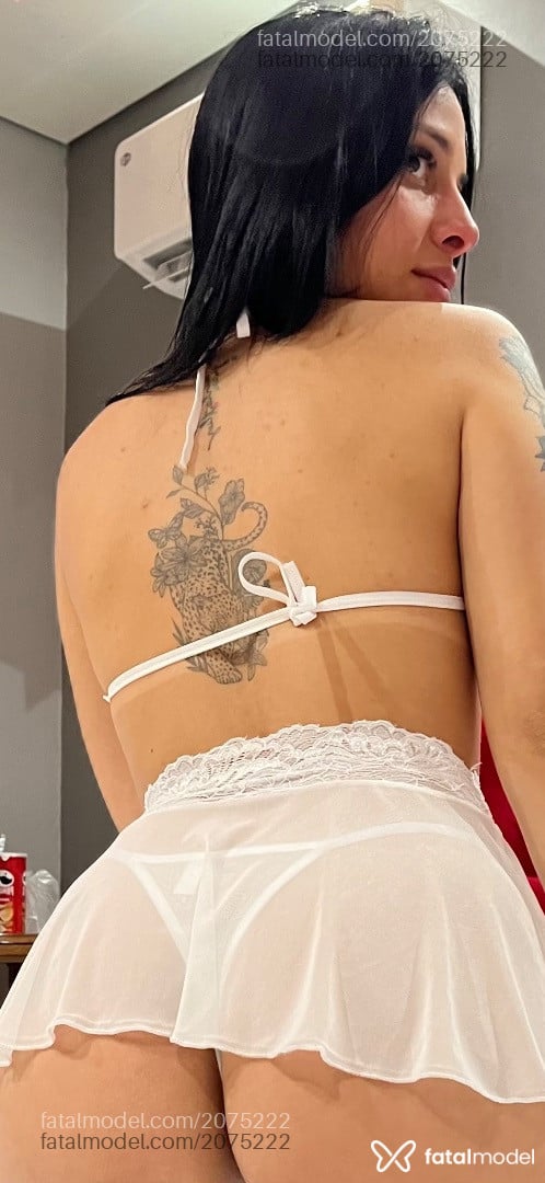 Acompanhante mulher morena (o) de olhos castanhos - Angel