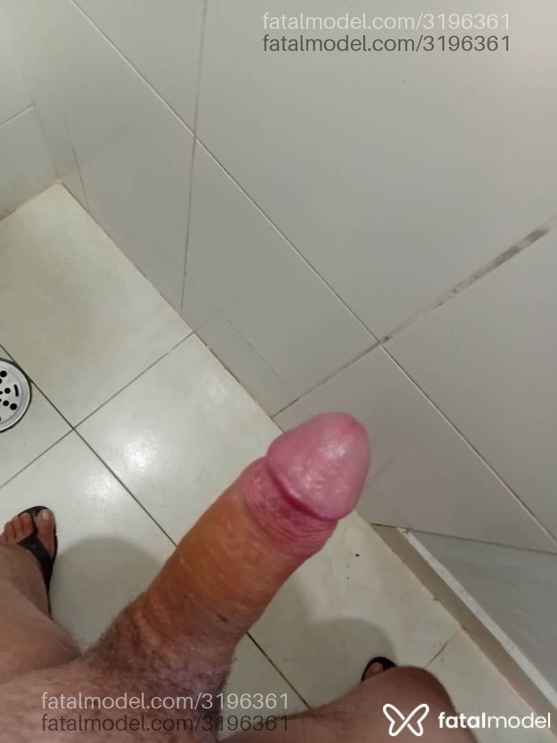 Acompanhante homem loira (o) de olhos verdes em Ubatuba - Lemao