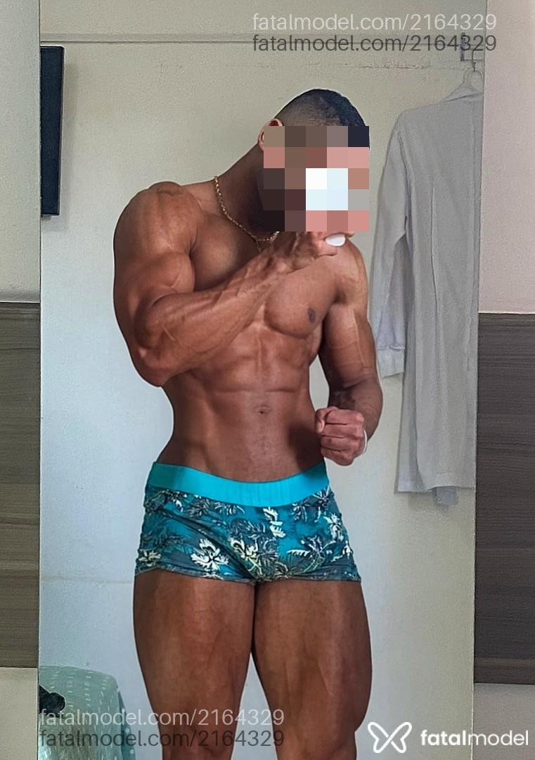 Acompanhante homem morena (o) de olhos castanhos - Lucasrafaeldot
