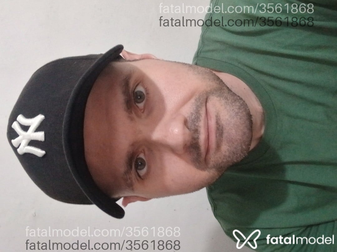 Acompanhante homem morena (o) de olhos verdes - Ryoko
