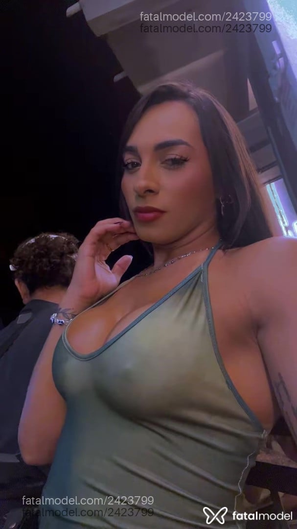 Acompanhante mulher trans morena (o) de olhos castanhos - Thaemyllyneves