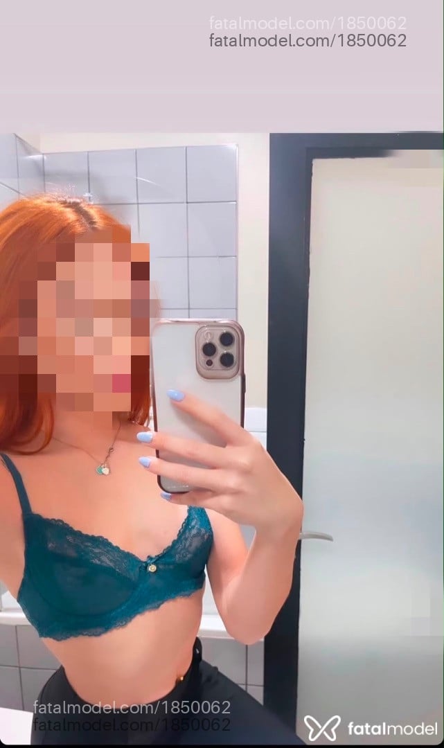 Acompanhante mulher ruiva (o) de olhos castanhos - Clara