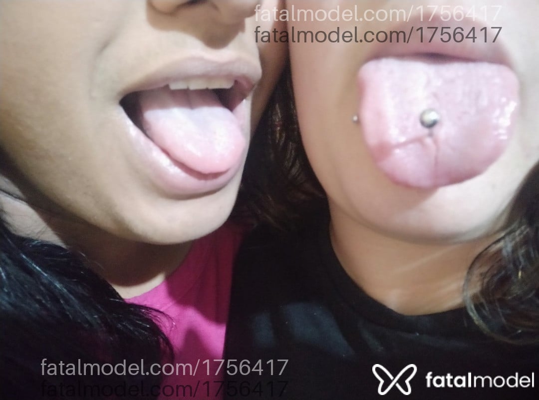 Acompanhante mulher trans morena (o) de olhos pretos - Alice