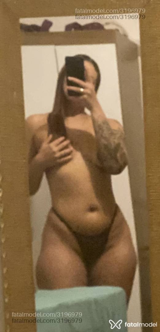 Acompanhante mulher ruiva (o) de olhos azuis - Fabiana