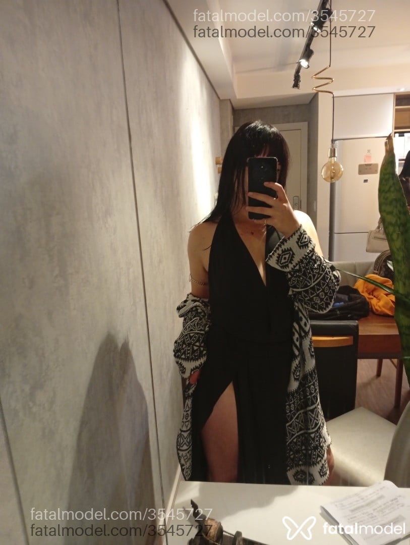 Acompanhante mulher morena (o) de olhos castanhos - Bruna