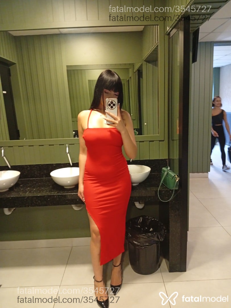 Acompanhante mulher morena (o) de olhos castanhos - Bruna