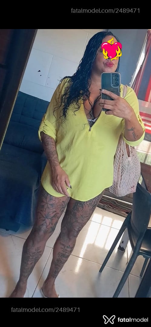 Acompanhante mulher morena (o) de olhos pretos - Lolinha