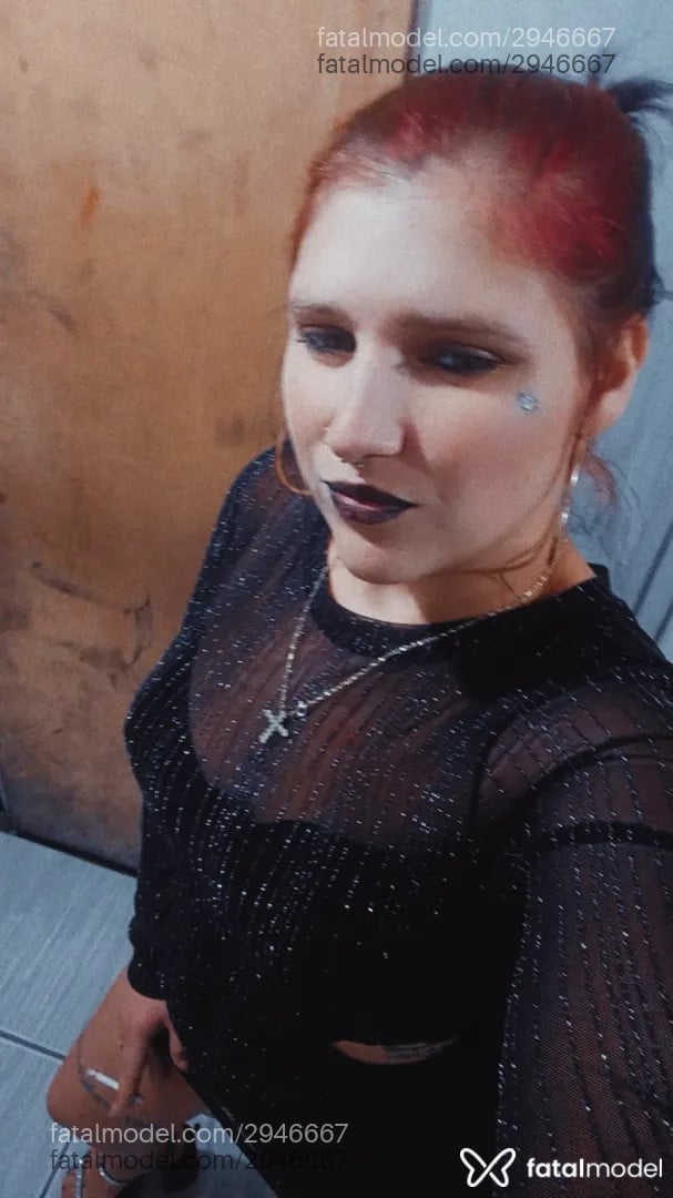 Acompanhante mulher morena (o) de olhos castanhos - Neguinha