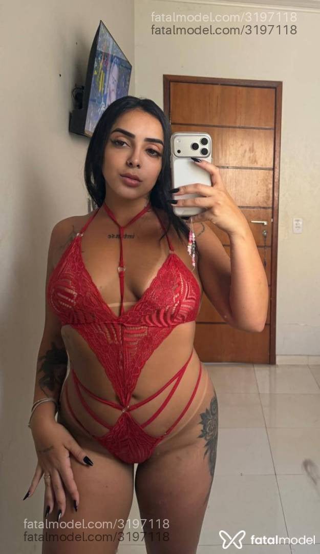 Acompanhante mulher morena (o) de olhos castanhos - Fernanda