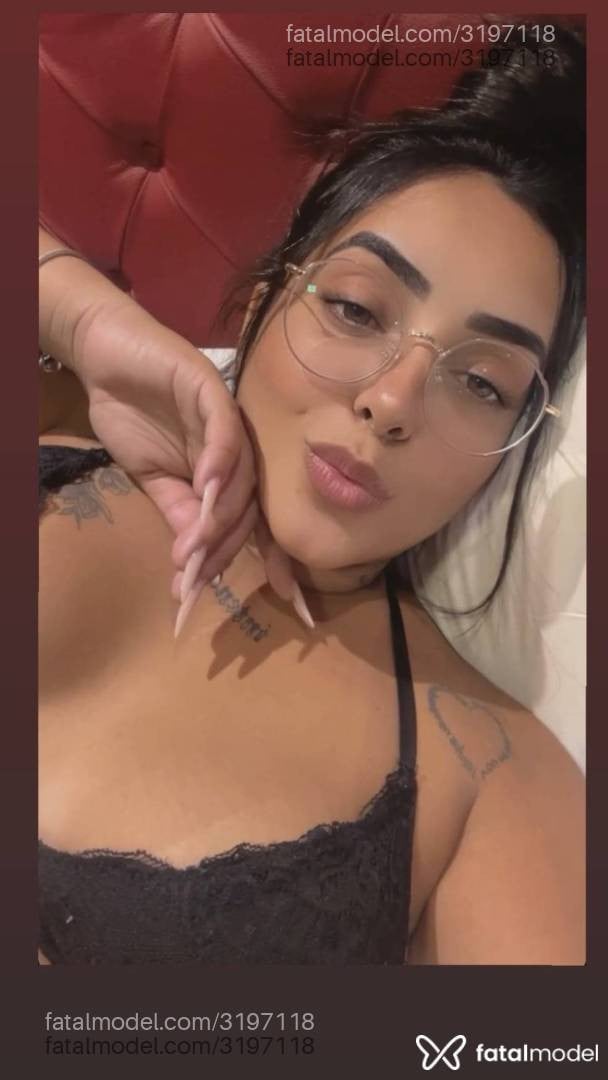 Acompanhante mulher morena (o) de olhos castanhos em Araguaína - Fernanda