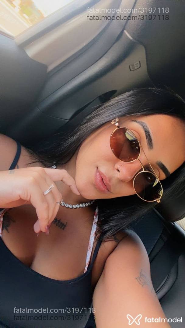 Acompanhante mulher morena (o) de olhos castanhos em Araguaína - Fernanda