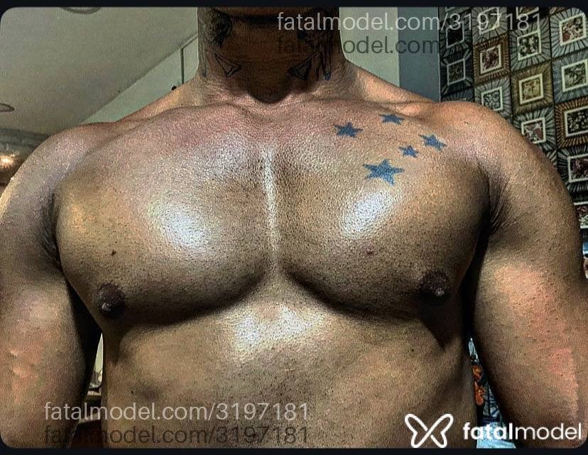 Acompanhante homem morena (o) de olhos castanhos - Lf Wofit