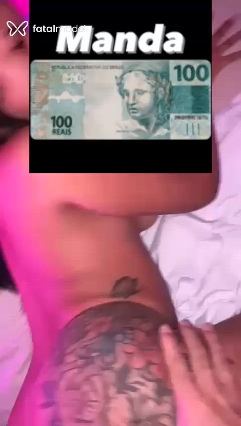Acompanhante homem com cabelo colorido de olhos pretos - Moreninho Acompanhante homem com cabelo colorido de olhos pretos - Moreninho