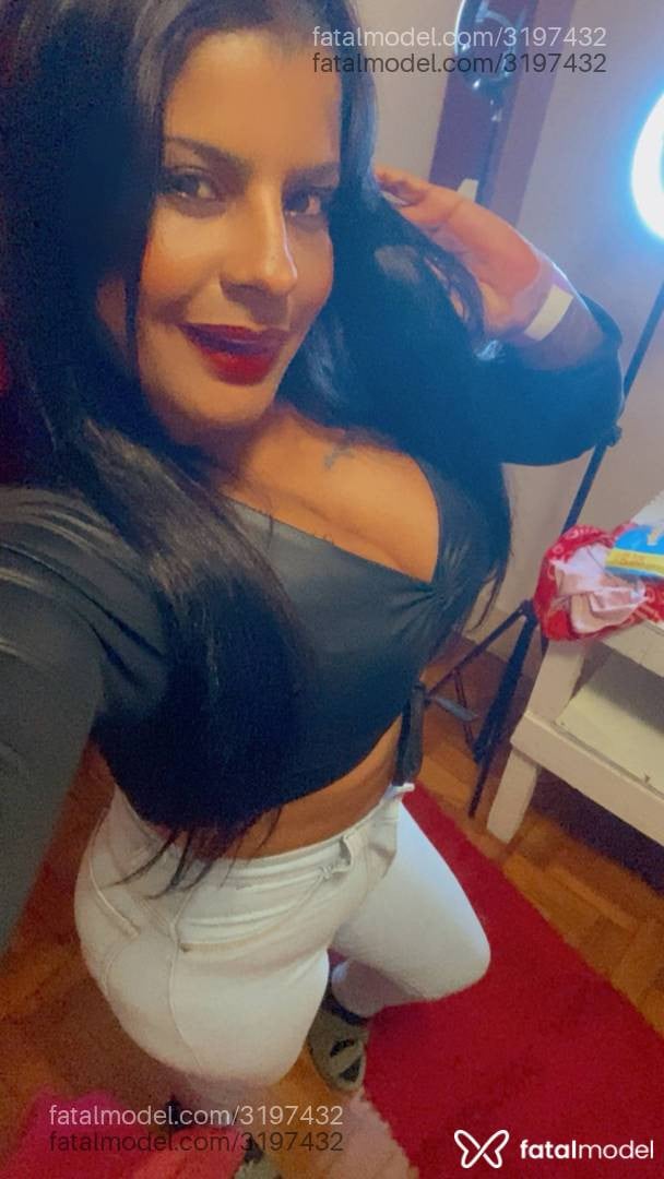 Acompanhante mulher morena (o) de olhos pretos em Ouro Branco - Estefhany Ferrari