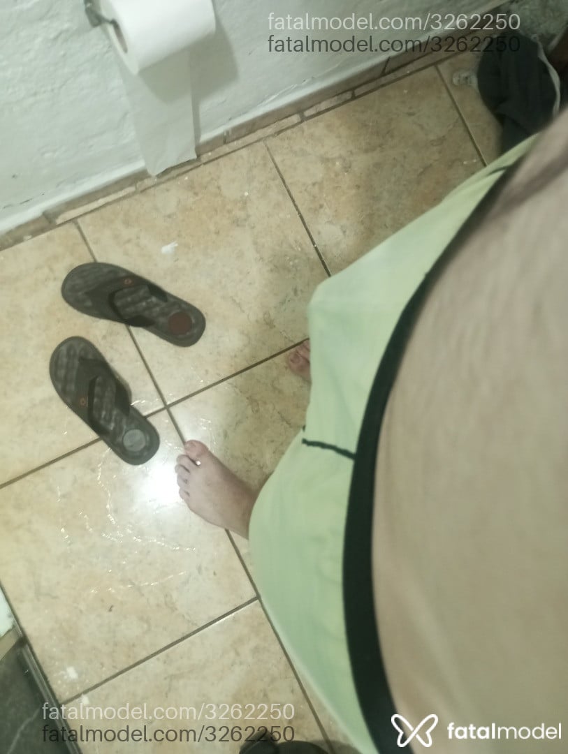 Acompanhante homem com cabelo castanho de olhos castanhos - Marco