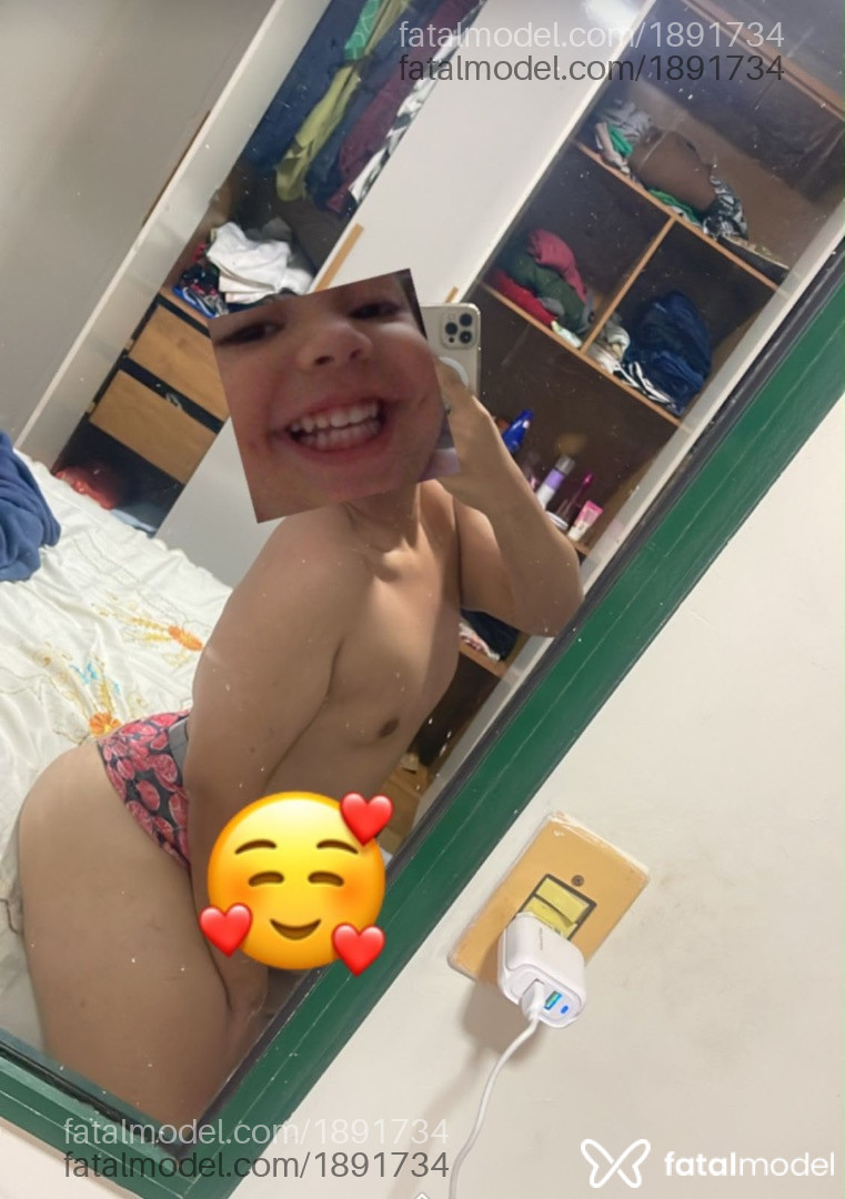 Acompanhante homem morena (o) de olhos verdes - Andrézinho Acompanhante homem morena (o) de olhos verdes - Andrézinho