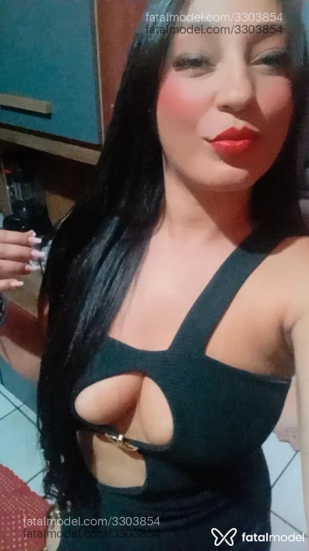 Acompanhante mulher morena (o) de olhos castanhos - Montinegro Acompanhante mulher morena (o) de olhos castanhos - Montinegro