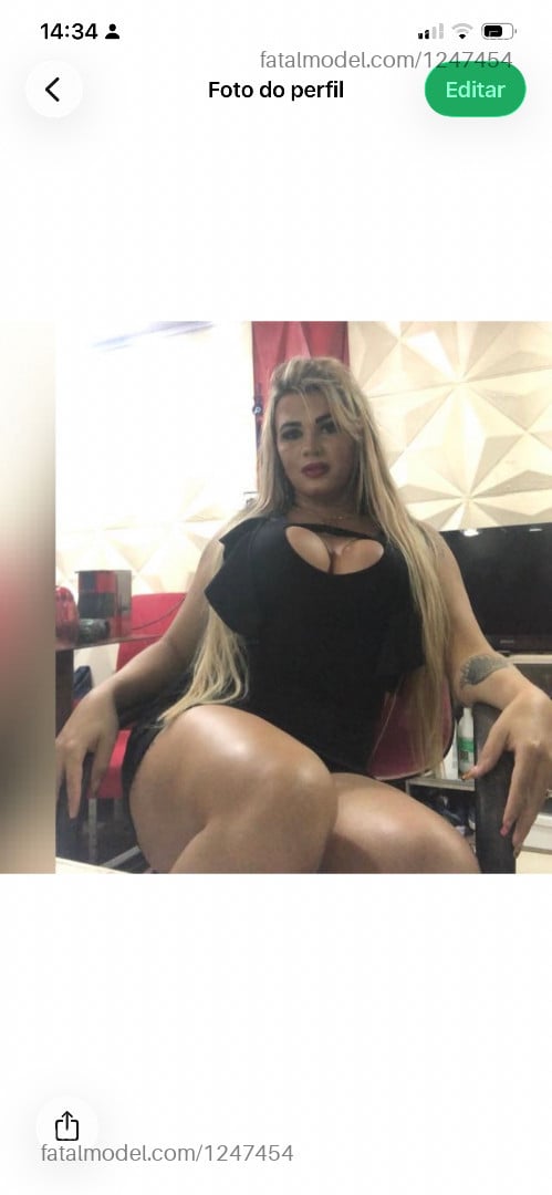 Acompanhante mulher trans loira (o) de olhos castanhos - Molina